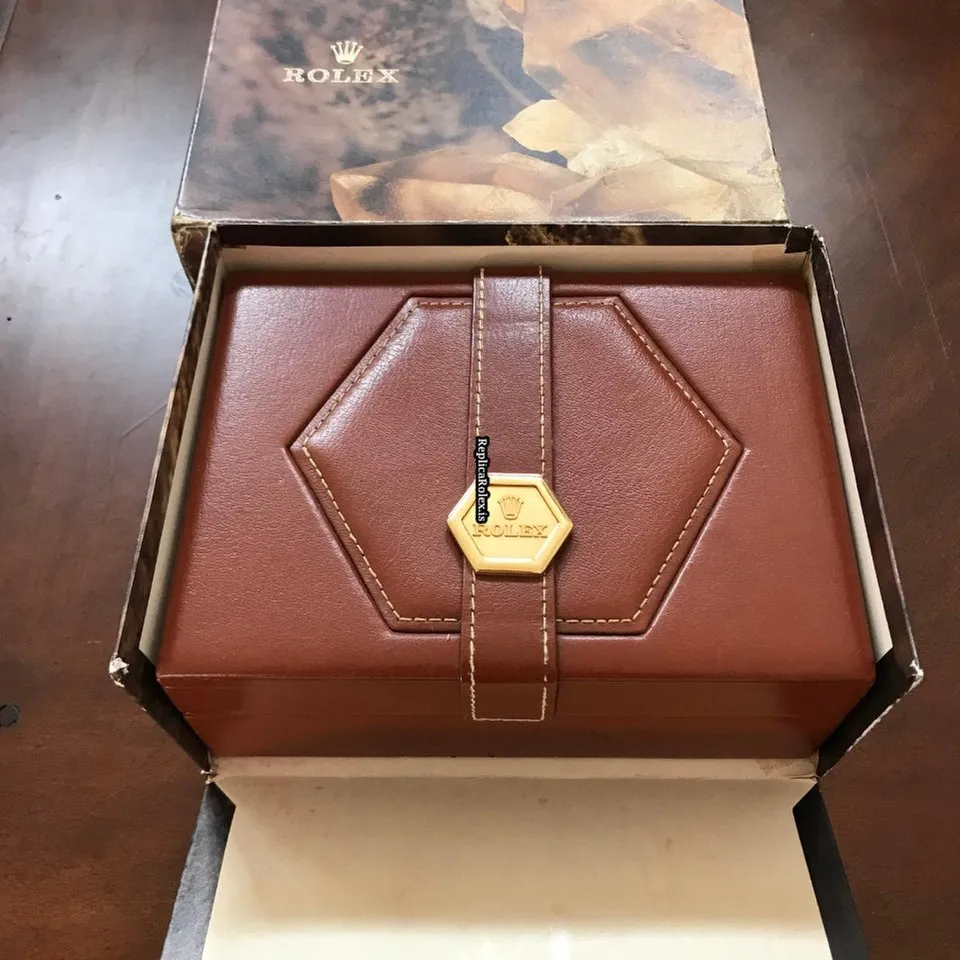 Design Fake Rolex Day-date Oysterquartz 19019 Caliber 5055 Quartz Movement 36mm White Gold Case Mens/unisex Watch - Image 13