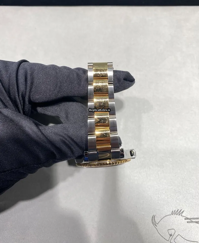 High Quality Replica Rolex Yacht-master 40 16623 Caliber 3135 Automatic Movement 40mm Gold/steel Case Mens/unisex Watch - Image 3