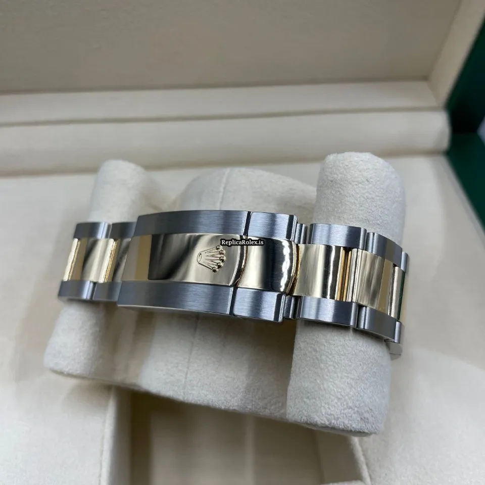 1:1 Replica Rolex Sky-dweller 326933 Caliber 9001 Automatic Movement 42mm Gold/steel Case Mens/unisex Watch - Image 5