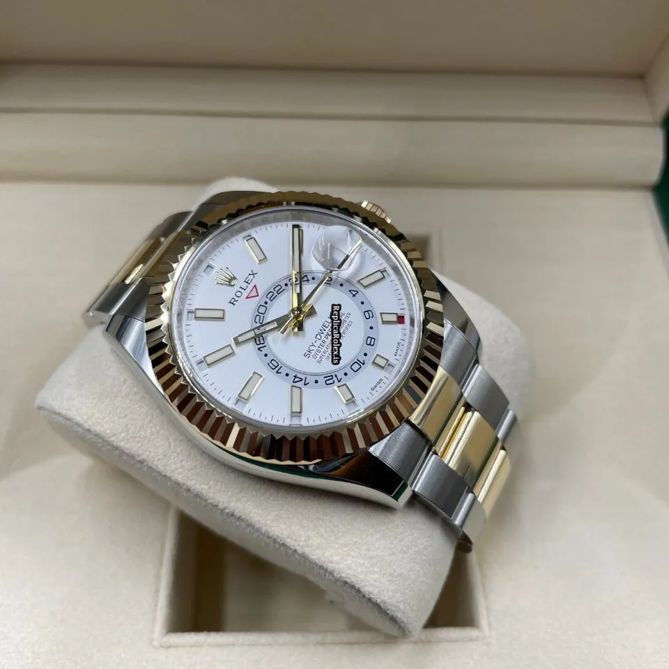 1:1 Replica Rolex Sky-dweller 326933 Caliber 9001 Automatic Movement 42mm Gold/steel Case Mens/unisex Watch - Image 6
