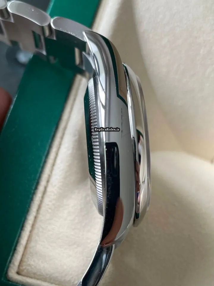 Best Fake Rolex Oyster Perpetual 36 126000-0004 Automatic Movement 36mm Steel Case Mens/unisex Watch - Image 7