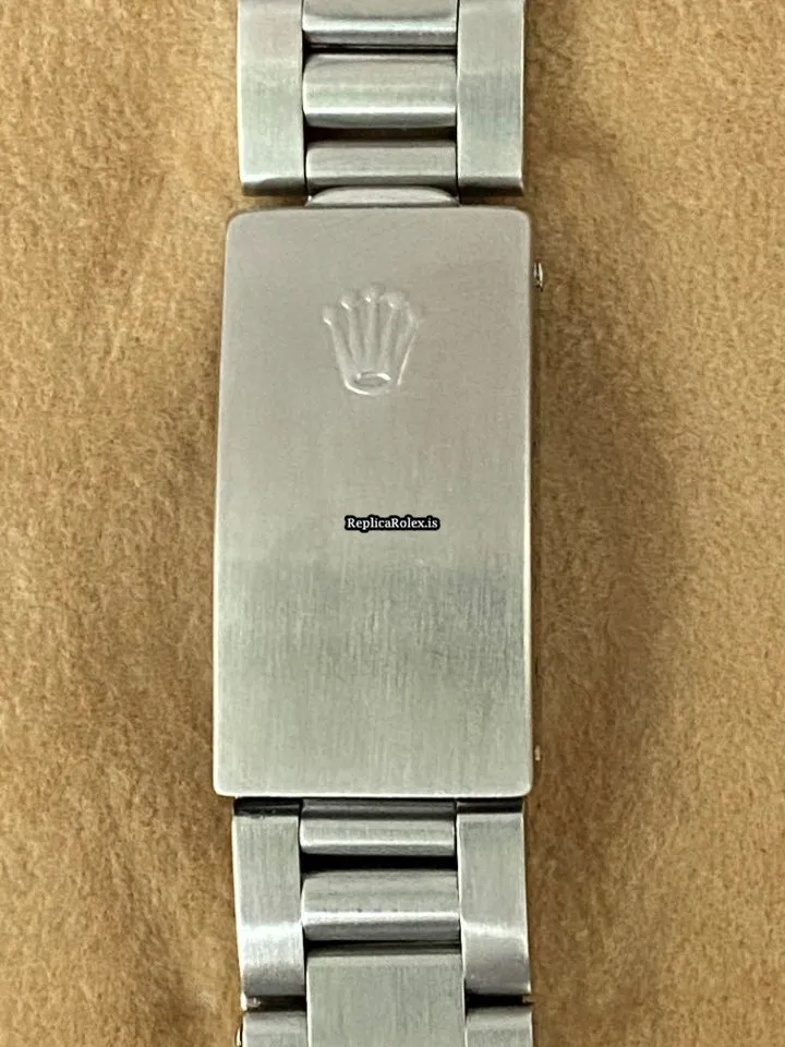 Well Made Fake Rolex Oyster Perpetual Date 15200 Automatic Movement 34mm Steel Case Mens/unisex Watch - Image 8