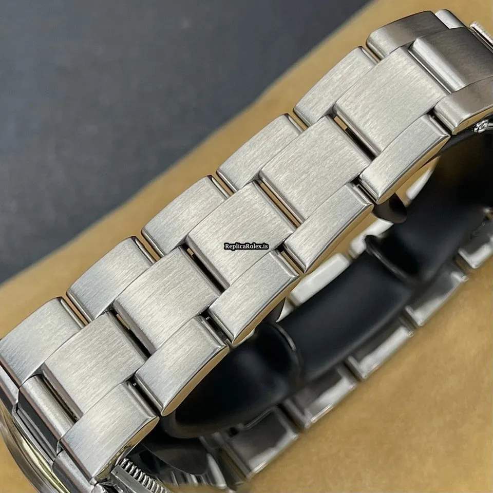 Unique Replicas Rolex Explorer 1038 Caliber 1570 Automatic Movement 34mm Gold/steel Case Mens/unisex Watch - Image 9