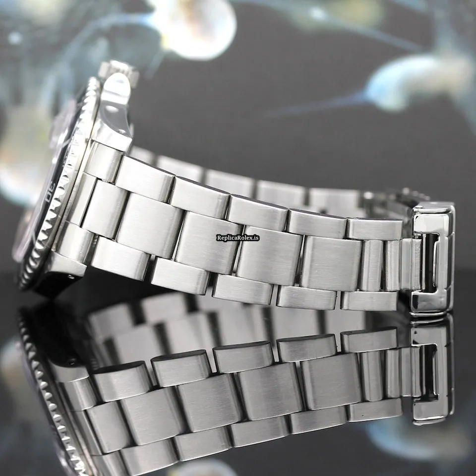 Top Replica Rolex Submariner Date 16610 Caliber 3135 Automatic Movement 40mm Steel Case Mens/unisex Watch - Image 10