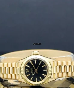 Popular Replica Rolex Oyster Perpetual 6618 Caliber 2030 Automatic Movement 26mm Yellow Gold Case Womens Watch