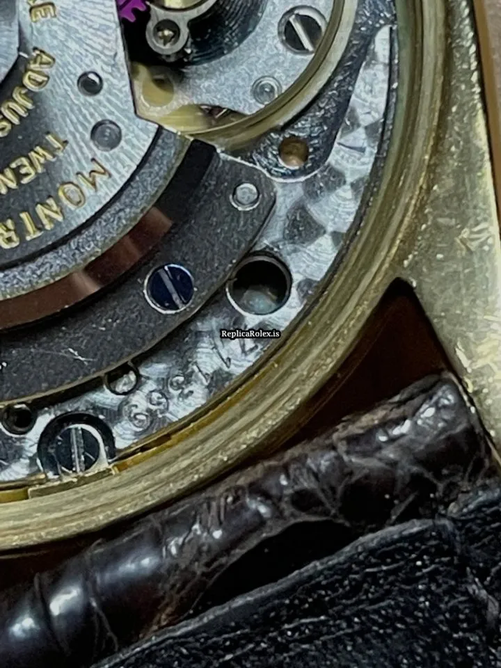 Remarkable Fake Rolex Oyster Perpetual 34 1005 Caliber 1570 Automatic Movement 34x40mm Yellow Gold Case Mens/unisex Watch - Image 13