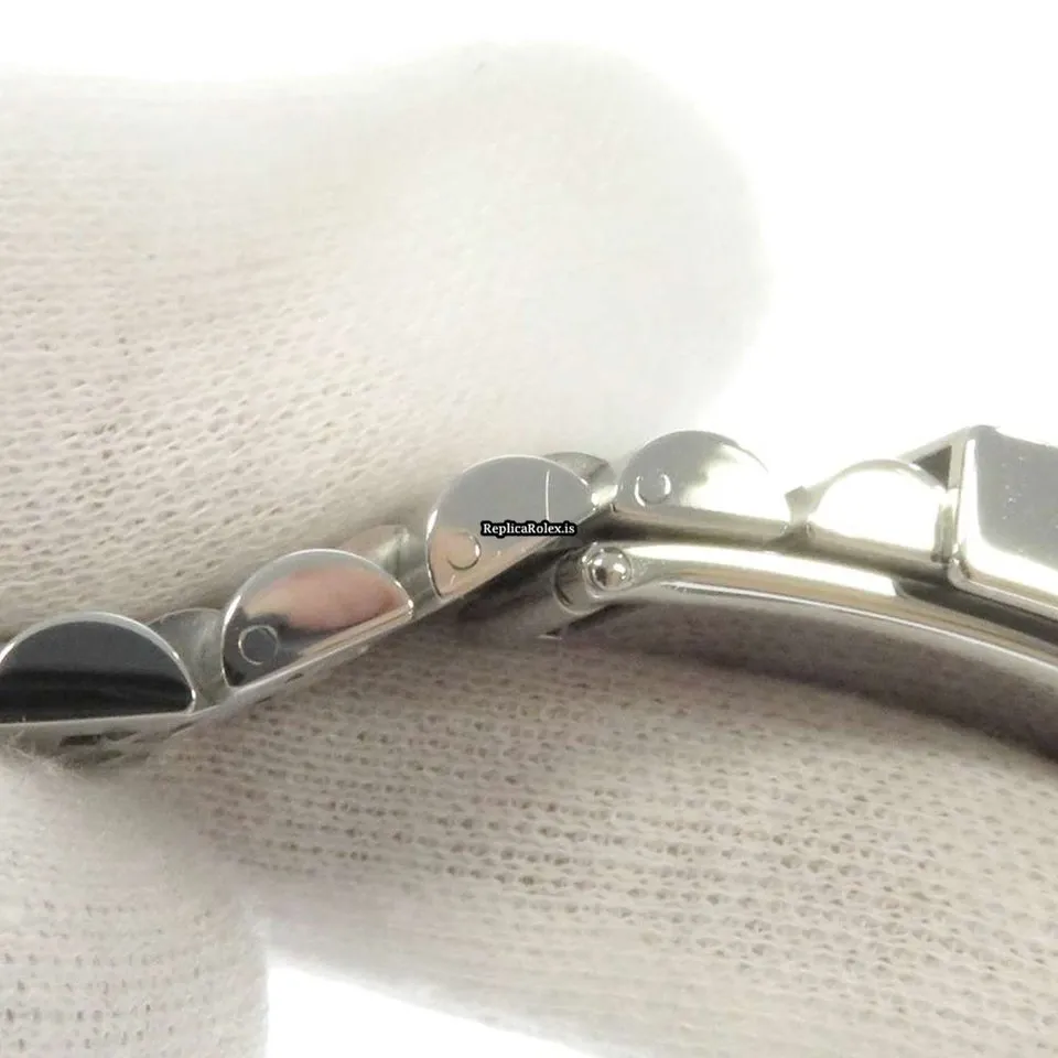 Distinctive Replica Rolex Gmt-master II 126710blro Caliber 3285 Automatic Movement 40mm Steel Case Mens/unisex Watch - Image 10