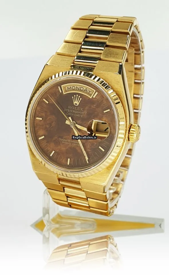 Epic Replica Rolex Day-date Oysterquartz 19018 Caliber 5055 Quartz Movement 36mm Yellow Gold Case Mens/unisex Watch - Image 2