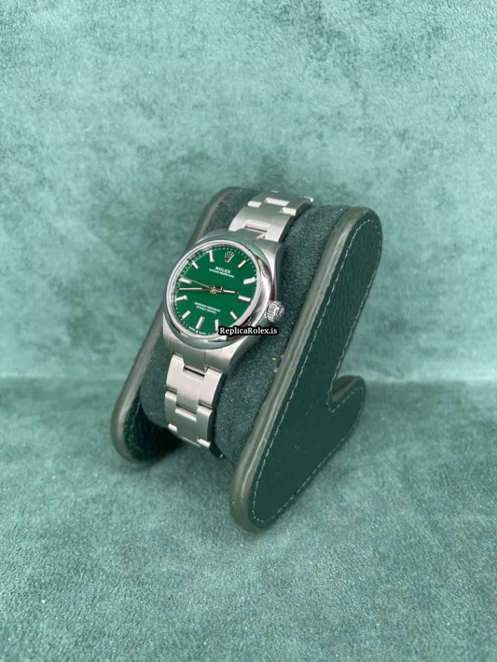 Superior Replica Rolex Oyster Perpetual 31 277200 Caliber 2232 Automatic Movement 31mm Steel Case Womens Watch - Image 3