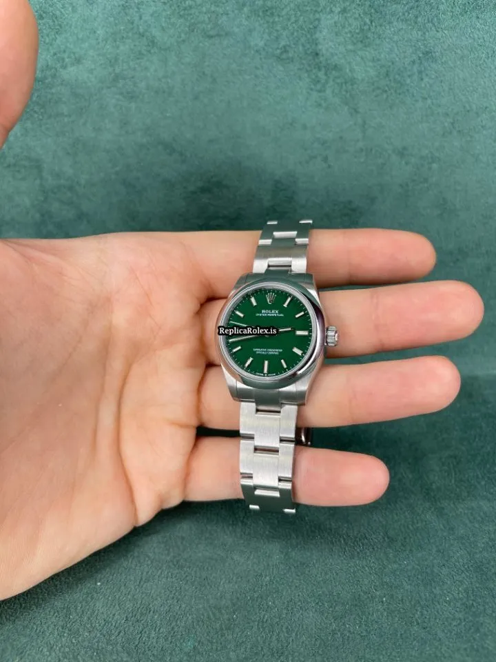 Superior Replica Rolex Oyster Perpetual 31 277200 Caliber 2232 Automatic Movement 31mm Steel Case Womens Watch - Image 8