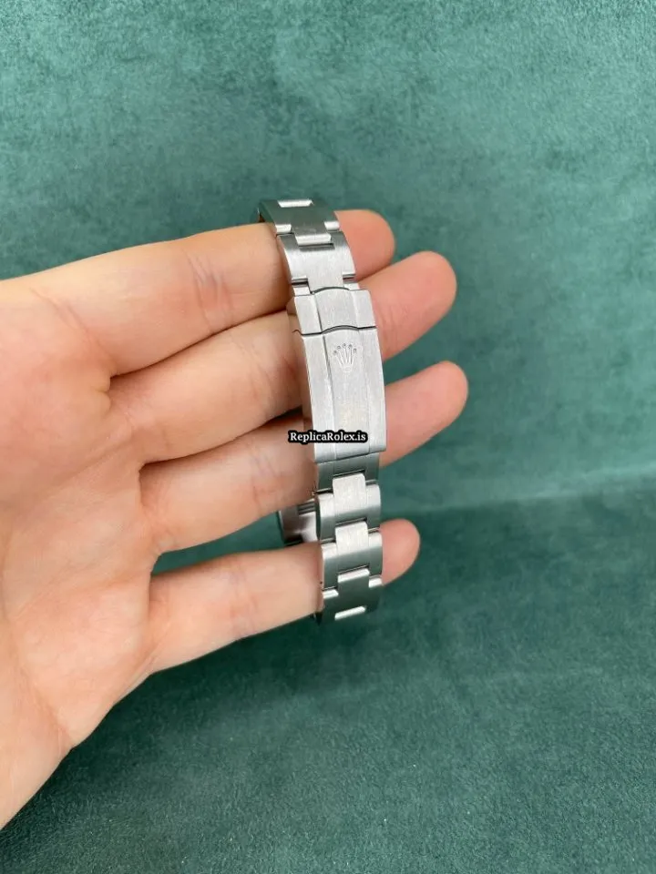 Superior Replica Rolex Oyster Perpetual 31 277200 Caliber 2232 Automatic Movement 31mm Steel Case Womens Watch - Image 9