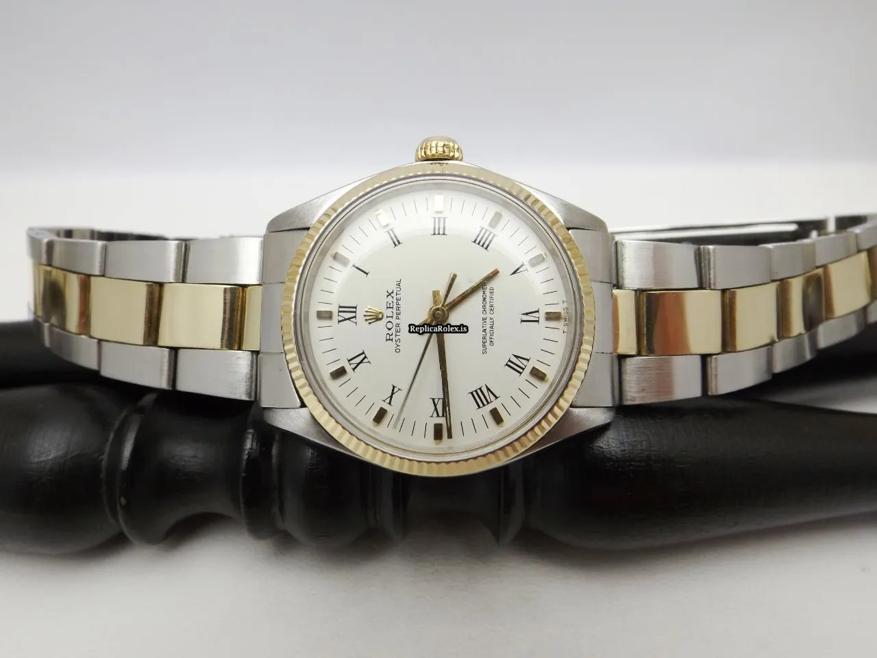 Lovely Replica Rolex Oyster Perpetual 34 1005 Caliber 1570 Automatic Movement 34mm Gold/steel Case Mens/unisex Watch - Image 10