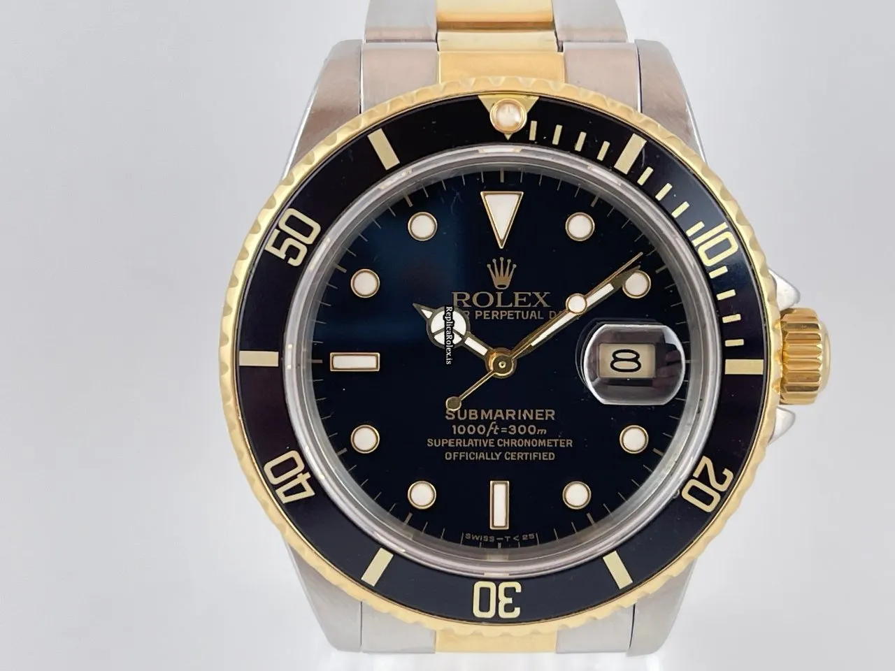 Wonderful Replica Rolex Submariner Date 16803 Caliber 3035 Automatic Movement 40mm Gold/steel Case Mens/unisex Watch