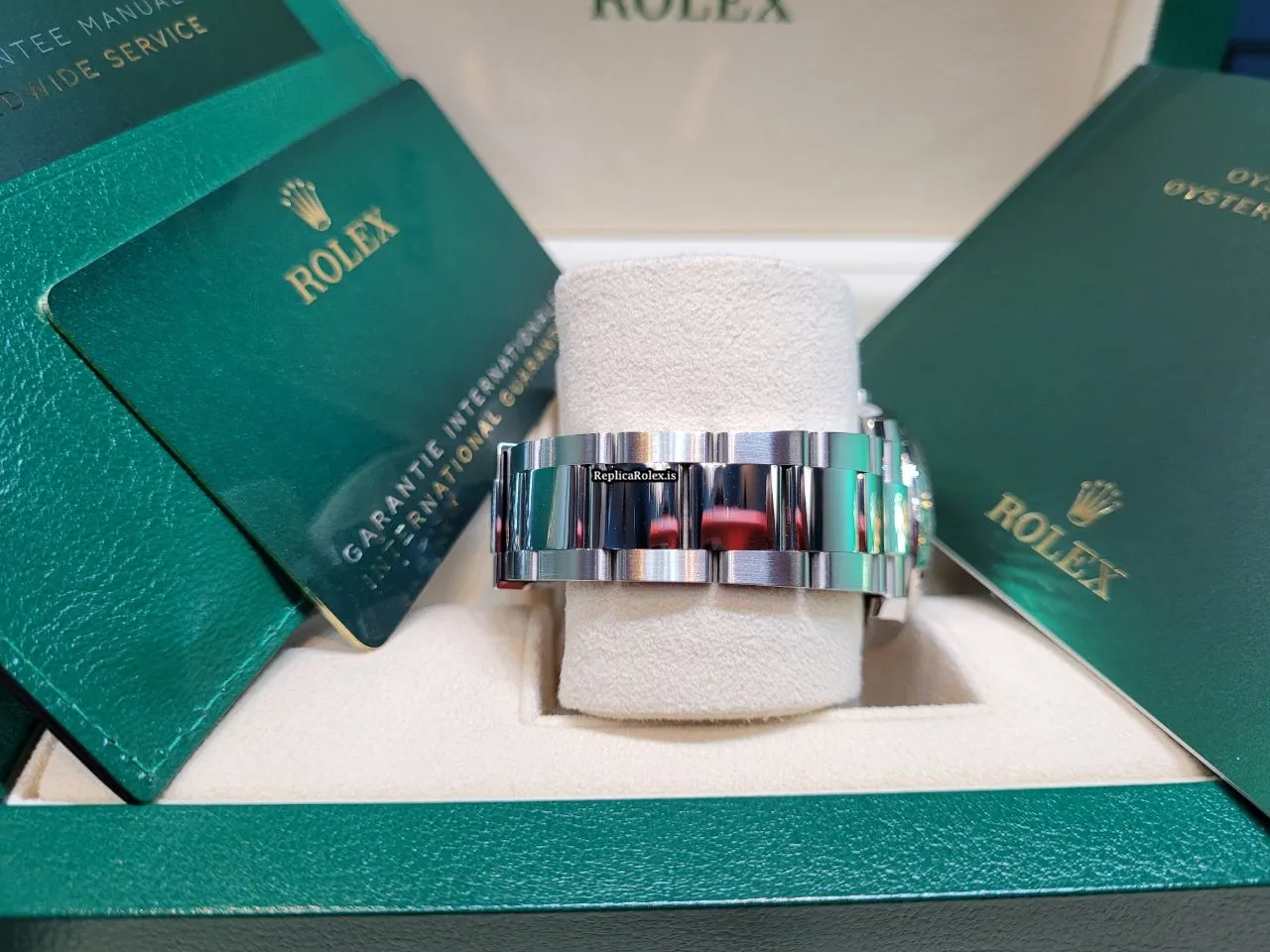 Beautiful Replica Rolex Oyster Perpetual Date 115234 Caliber 3135 Automatic Movement 34mm Steel Case Mens/unisex Watch - Image 7