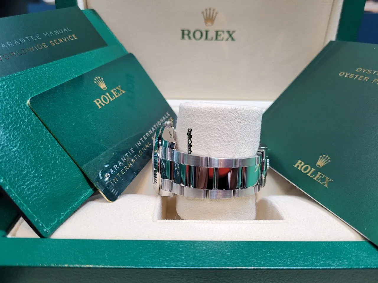 Beautiful Replica Rolex Oyster Perpetual Date 115234 Caliber 3135 Automatic Movement 34mm Steel Case Mens/unisex Watch - Image 8