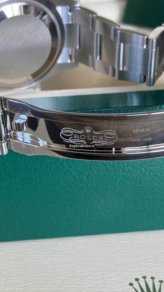 Perfect Fake Rolex Oyster Perpetual 36 126000 Caliber 3230 Automatic Movement 36mm Steel Case Mens/unisex Watch - Image 6