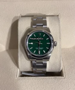 Swiss Replicas Rolex Oyster Perpetual 31 277200 Caliber 2232 Automatic Movement 31mm Steel Case Womens Watch