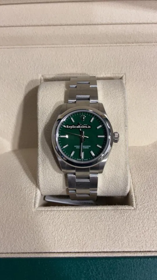 Swiss Replicas Rolex Oyster Perpetual 31 277200 Caliber 2232 Automatic Movement 31mm Steel Case Womens Watch