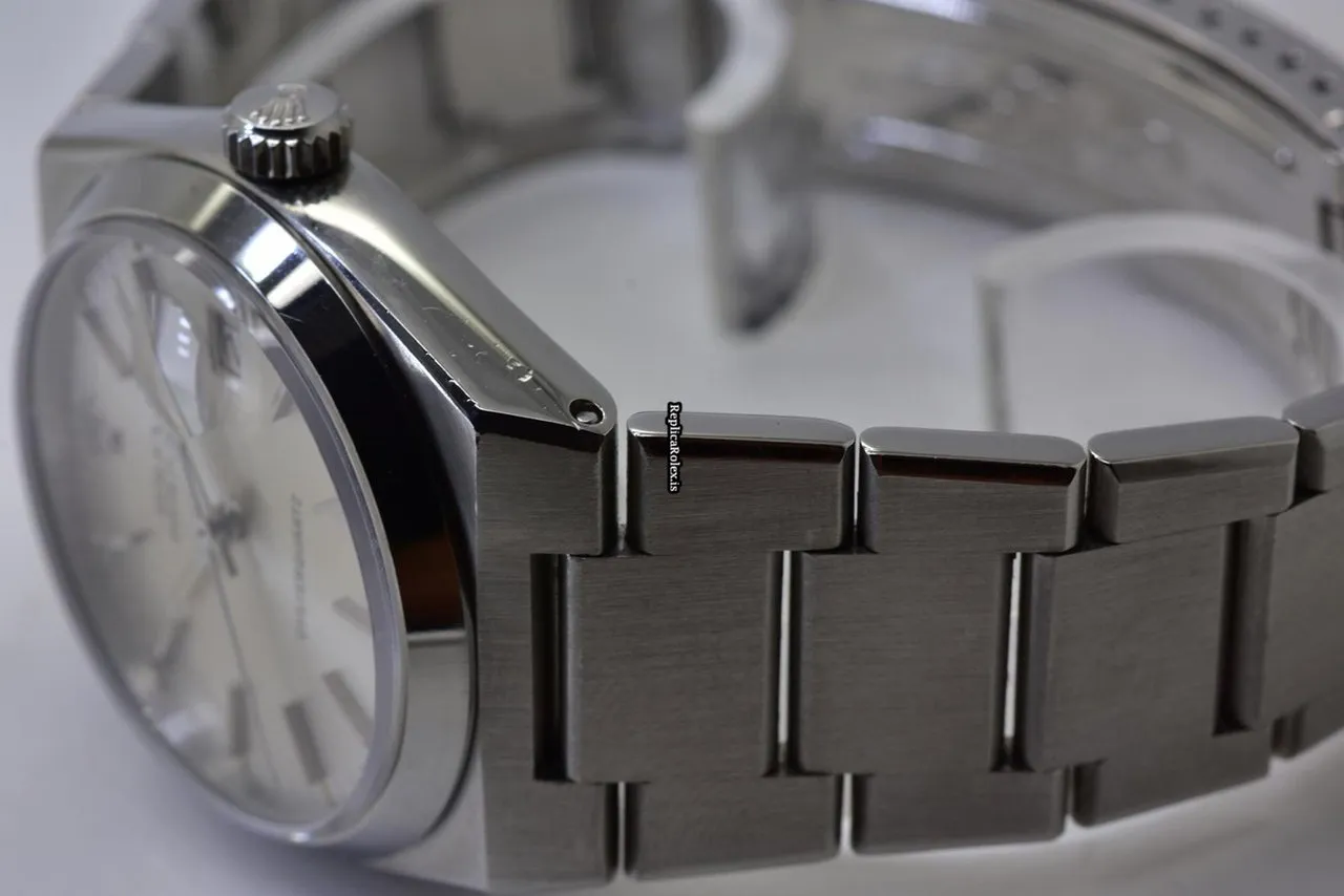 Fabulous Imitation Rolex Datejust Oysterquartz 17000 Quartz Movement 36mm Steel Case Mens/unisex Watch - Image 2