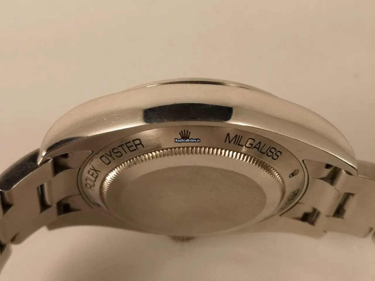 Reliable Fake Rolex Milgauss 116400gv Caliber 3131 Automatic Movement 40mm Steel Case Mens/unisex Watch - Image 10