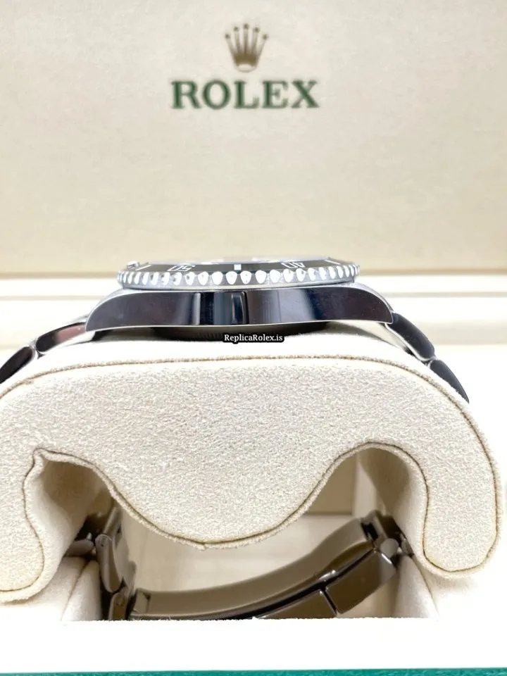 Appealing Fake Rolex Submariner 114060 Caliber 3130 Automatic Movement 40mm Steel Case Mens/unisex Watch - Image 6