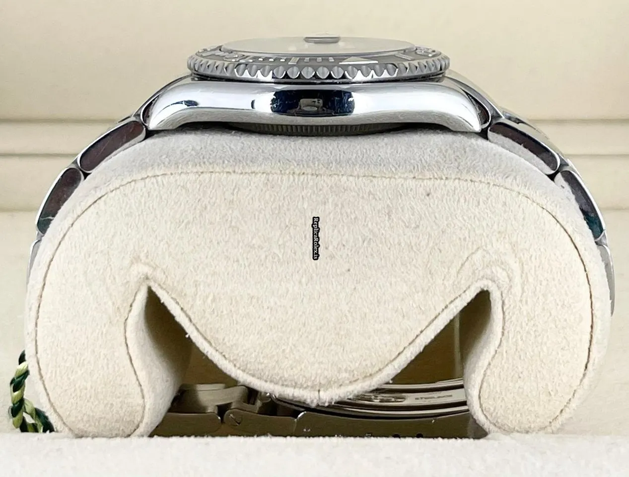 Attractive Copy Rolex Yacht-master 168622 Caliber 2235 Automatic Movement 35mm Steel Case Mens/unisex Watch - Image 6