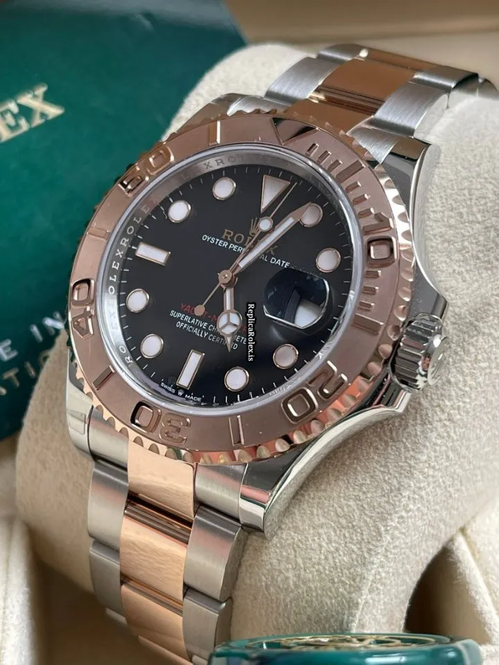 Top Fake Rolex Yacht-master 126621 Caliber 3235 Automatic Movement 40mm Gold/steel Case Mens/unisex Watch