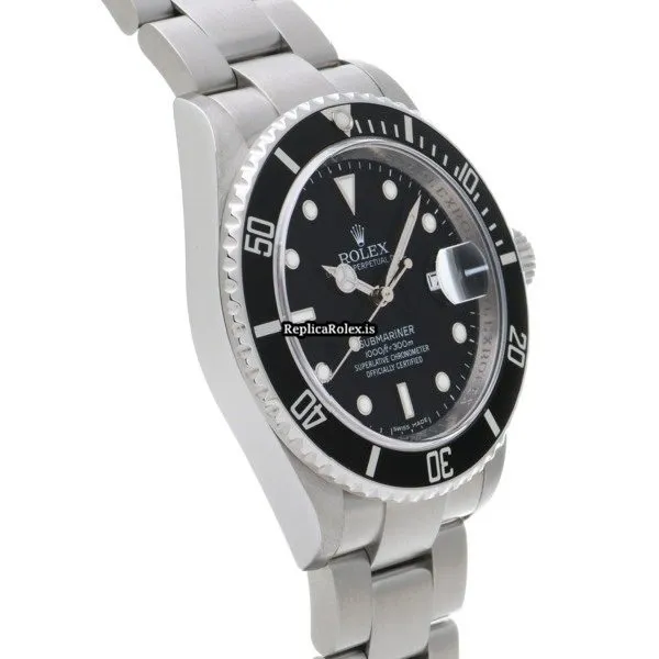 Wonderful Fake Rolex Submariner Date 16610 Caliber 3135 Automatic Movement 40mm Steel Case Watch - Image 3