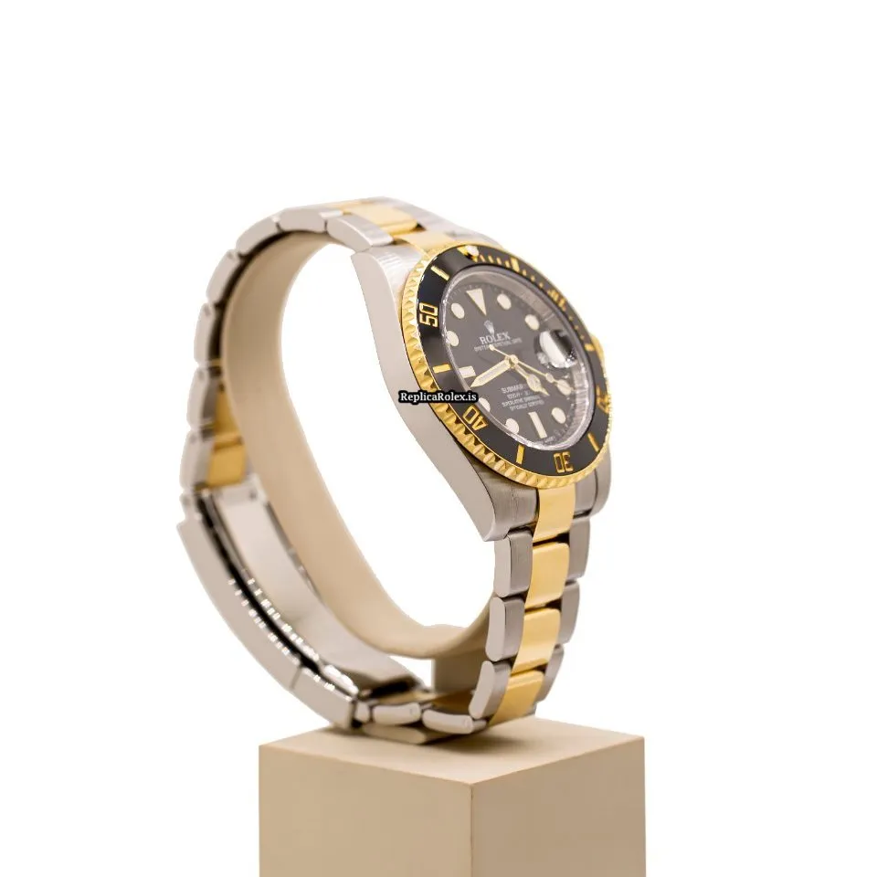 Awesome Fakes Rolex Submariner Date 116613ln Automatic Movement 40mm Gold/steel Case Mens/unisex Watch - Image 3