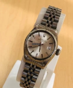 Beautiful Replica Rolex Oyster Perpetual Lady Date 6919 Caliber 2030 Automatic Movement 26x33mm Steel Case Womens Watch