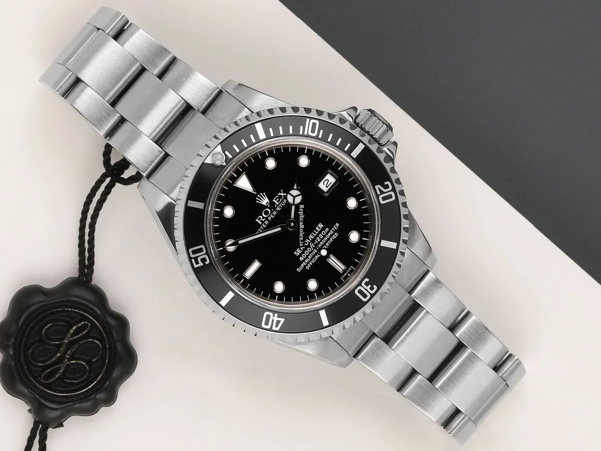 Offering Replica Rolex Sea-dweller 4000 16600 Automatic Movement 40mm Steel Case Watch