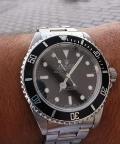 Lovely Replica Rolex Submariner 14060 Watch