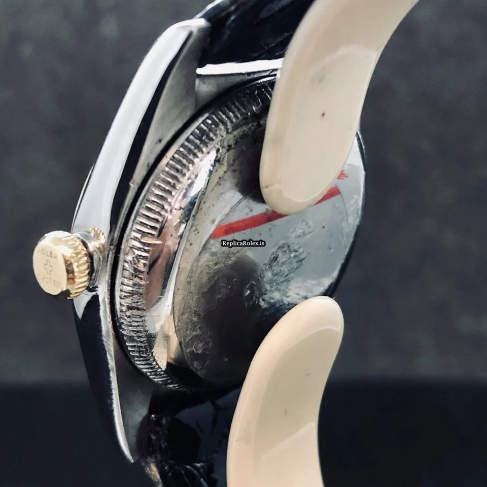 Pleasing Knockoff Rolex Bubble Back 5011 Automatic Movement 32mm Gold/steel Case Mens/unisex Watch - Image 8