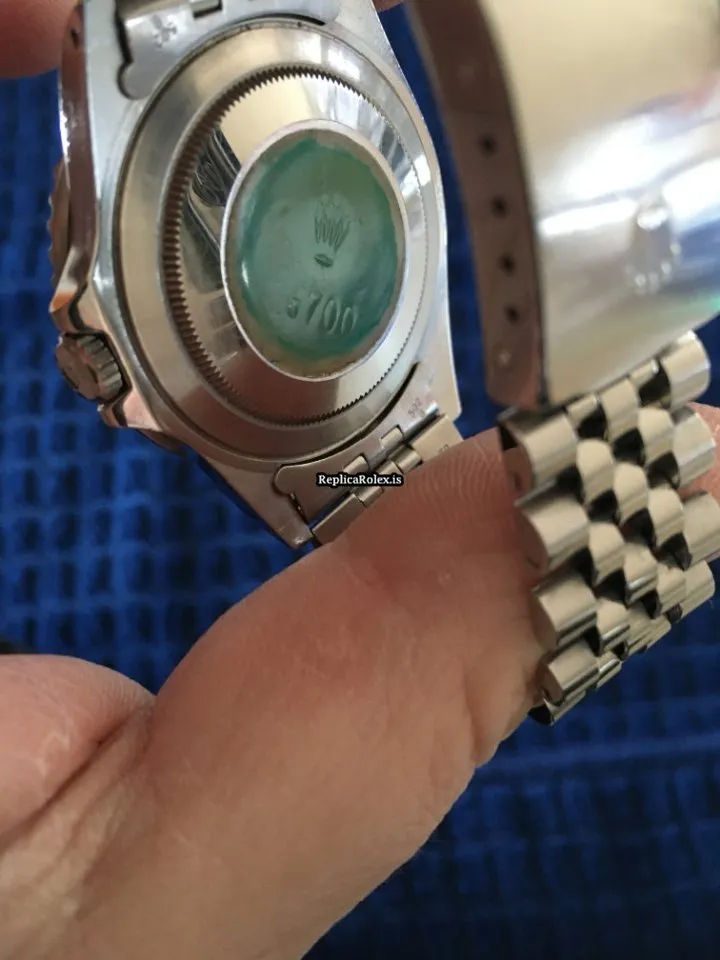 Marvellous Replica Rolex Gmt-master 16700 Caliber 3175 Automatic Movement 40mm Steel Case Mens/unisex Watch - Image 5