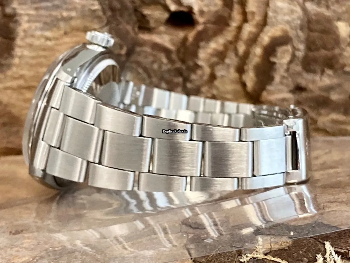Best Replica Rolex Oyster Perpetual Date 1500 Automatic Movement 34mm Steel Case Watch - Image 4