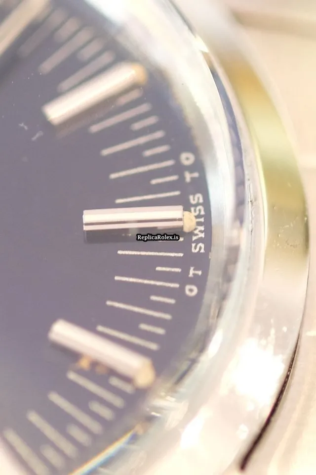 Great Fake Rolex Oyster Perpetual Date 1500 Caliber 1570 Automatic Movement 34mm Steel Case Mens/unisex Watch - Image 4