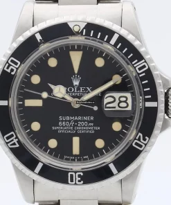 Defect Replica Rolex Submariner Date 1680 Caliber 1570 Automatic Movement 40mm Steel Case Mens/unisex Watch