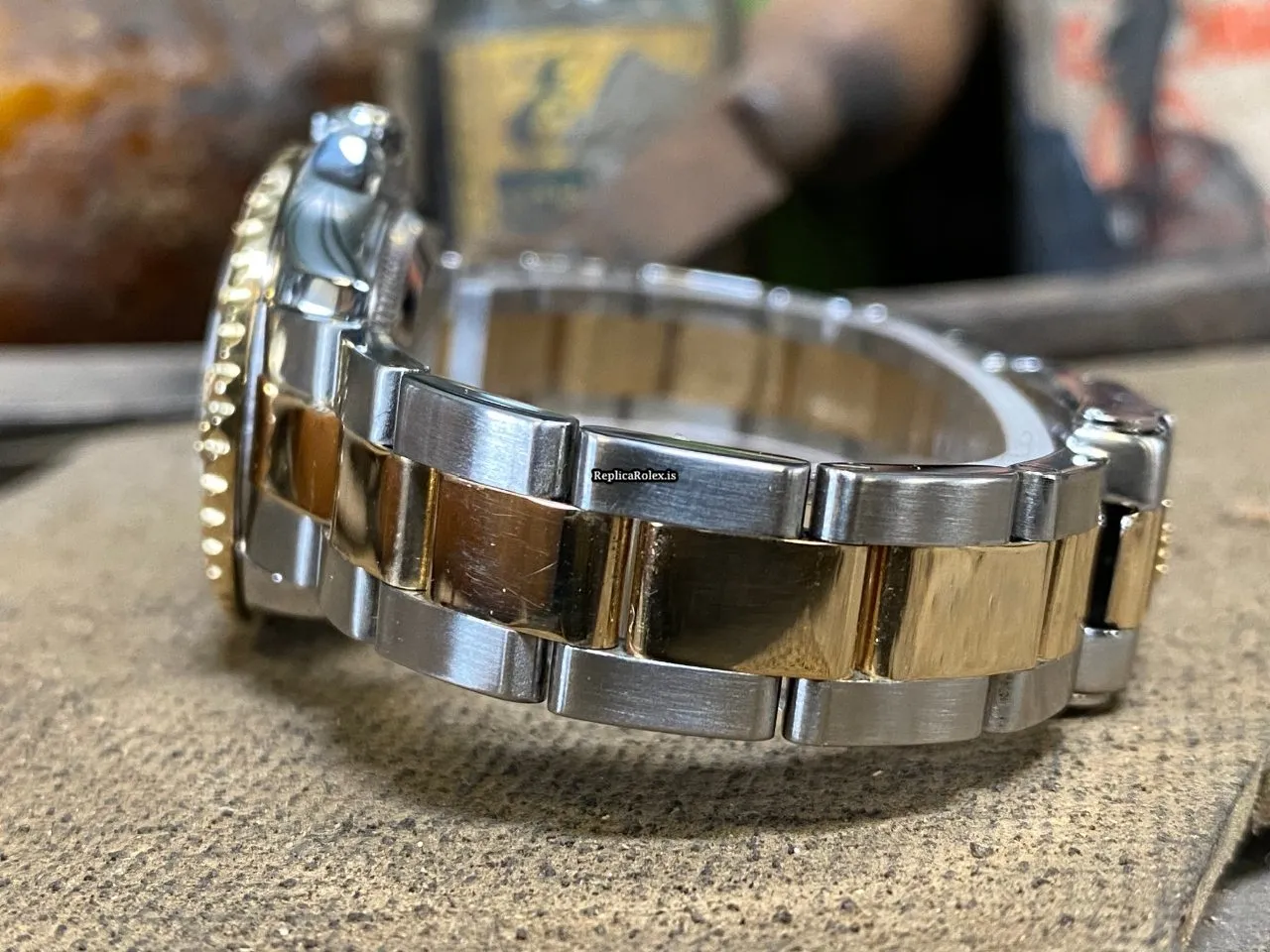 Excellent Replica Rolex Yacht-master 169623 Caliber 2235 Automatic Movement 29mm Gold/steel Case Womens Watch - Image 4