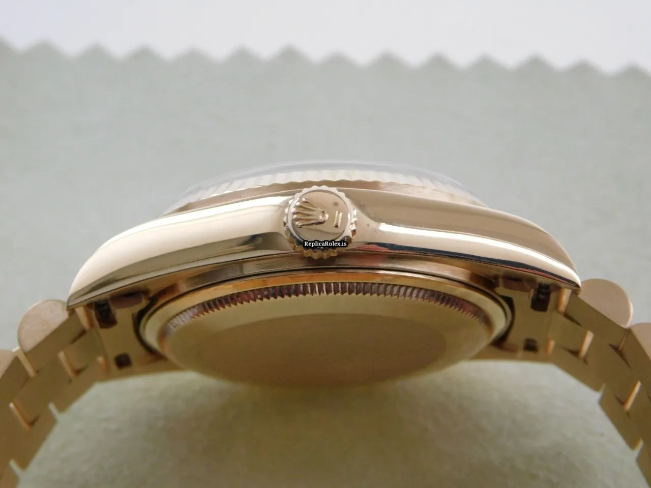 Amazing Imitation Rolex Day-date 36 18038 Caliber 3055 Automatic Movement 36x44mm Yellow Gold Case Mens/unisex Watch - Image 10