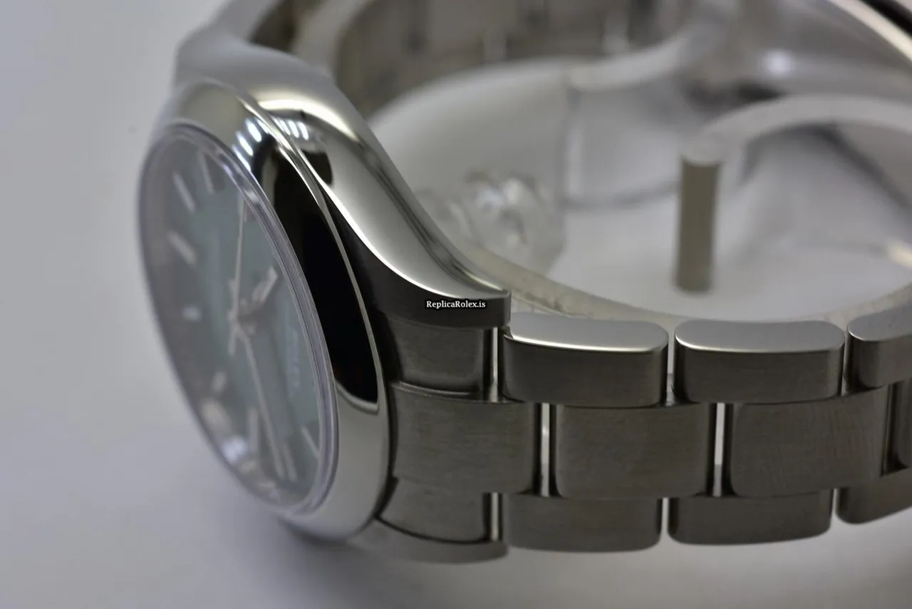 Top Replica Rolex Oyster Perpetual 31 124200 Automatic Movement 31mm Steel Case Mens/unisex Watch - Image 5