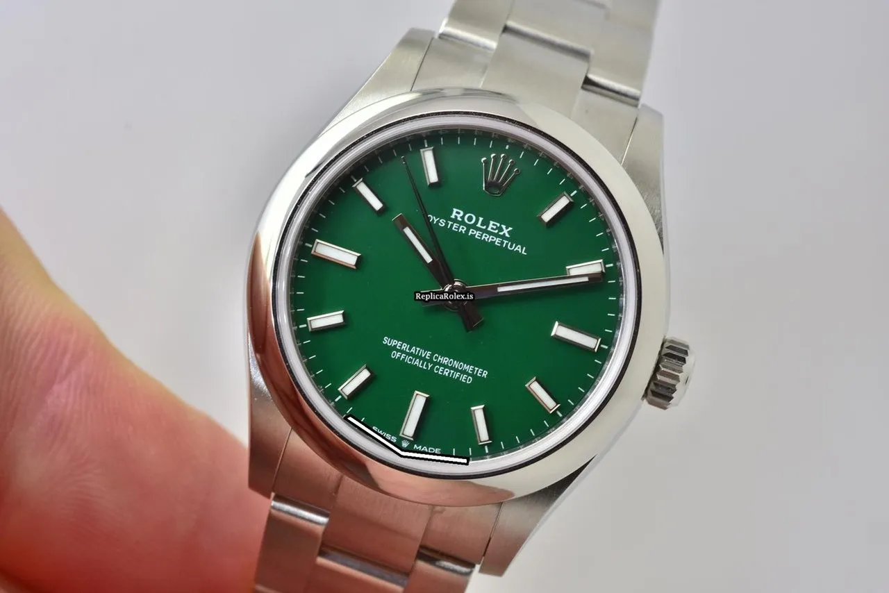 Top Replica Rolex Oyster Perpetual 31 124200 Automatic Movement 31mm Steel Case Mens/unisex Watch - Image 8