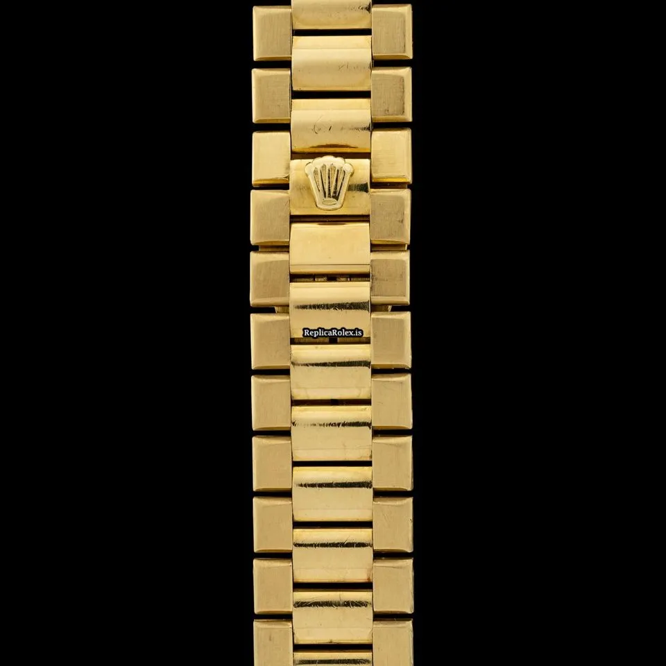 Great Fake Rolex Day-date Oysterquartz 19018 Caliber 5055 Quartz Movement 36mm Yellow Gold Case Mens/unisex Watch - Image 4