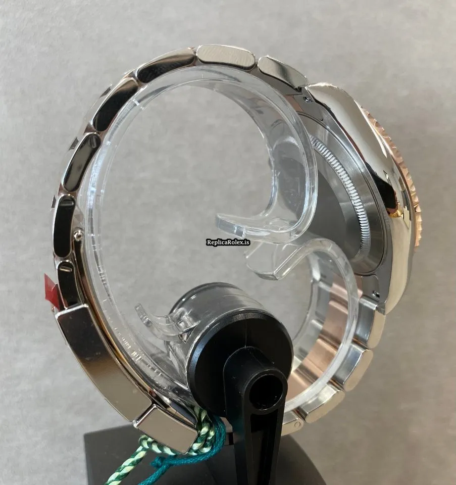 Well Made Replica Rolex Yacht-master 40 126621 Caliber 3235 Automatic Movement 40mm Gold/steel Case Mens/unisex Watch - Image 4