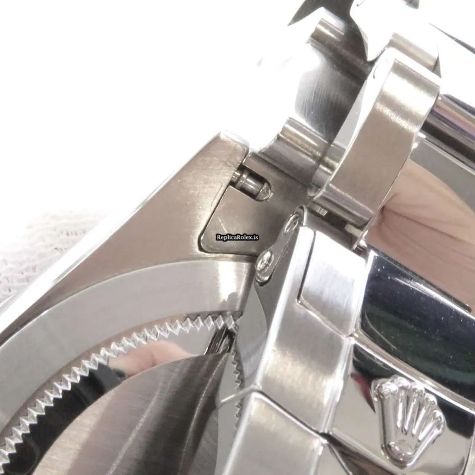 Neat Fake Rolex Daytona 116520 Caliber 4130 Automatic Movement 40mm Steel Case Mens/unisex Watch - Image 11