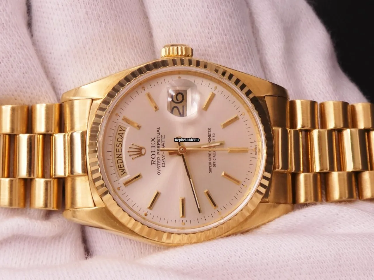 Wholesale Replica Rolex Day-date 36 18038 Caliber 3055 Automatic Movement 36mm Yellow Gold Case Mens/unisex Watch - Image 4