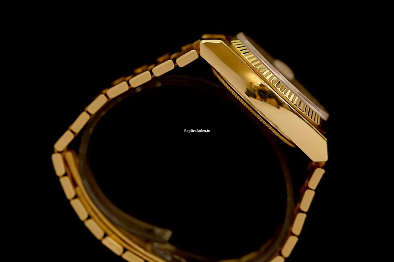 Good Replica Rolex Day-date Oysterquartz 19018 Caliber 5055 Quartz Movement 36mm Yellow Gold Case Mens/unisex Watch - Image 6