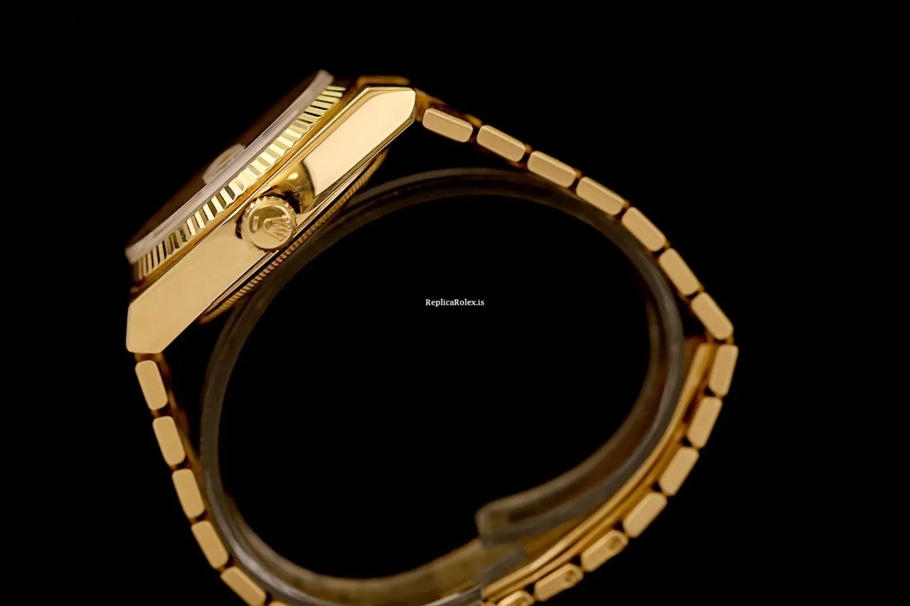 Good Replica Rolex Day-date Oysterquartz 19018 Caliber 5055 Quartz Movement 36mm Yellow Gold Case Mens/unisex Watch - Image 9