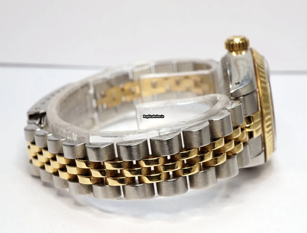 Superior Replica Rolex Lady-datejust 69173 Caliber 2135 Automatic Movement 26mm Gold/steel Case Womens Watch - Image 4