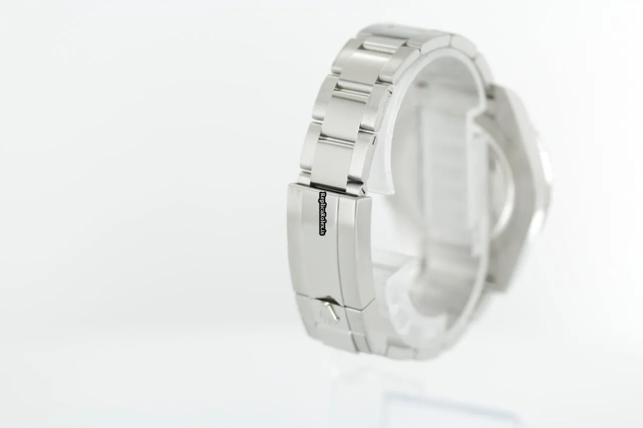 Wholesale Replica Rolex Gmt-master II 116710ln Caliber 3186 Automatic Movement 40mm Steel Case Mens/unisex Watch - Image 4