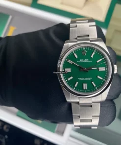 Luxury Replica Rolex Oyster Perpetual 124300 Caliber 3230 Automatic Movement 41mm Steel Case Mens/unisex Watch